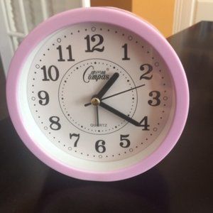 Round Desk Table Clock (4.5" by 4.5")
